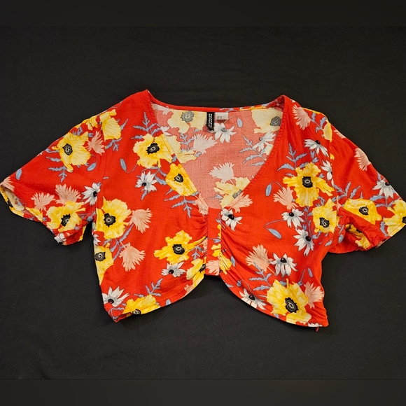💵3/$20 Divided H&M Floral short-sleeved Crop Top Belly Shirt - Picture 11 of 13